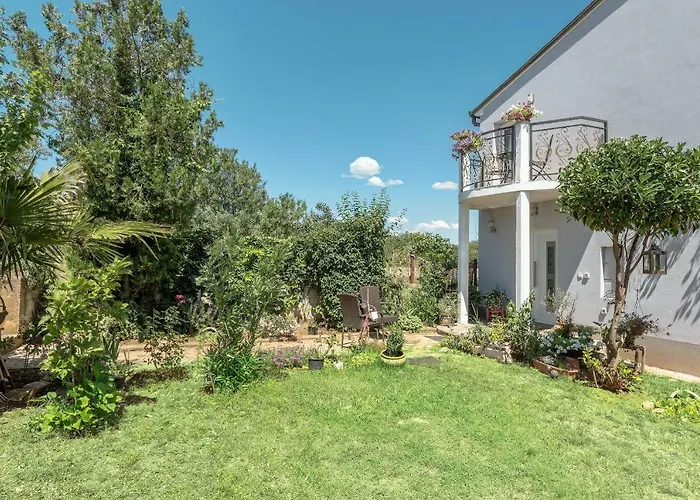 アパート Lavander 02 *