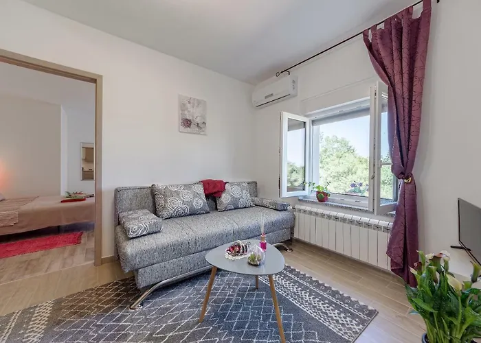 Apartman Lavander 02 *