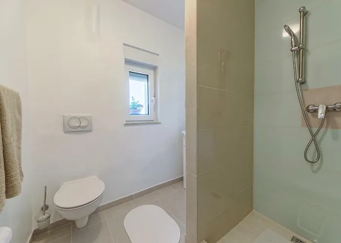 Apartman Lavander 02 *